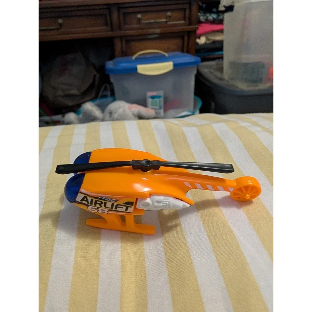 2014 Hot Wheels Killer Copter Helicopter Airlift 68 Diecast Orange Mattel